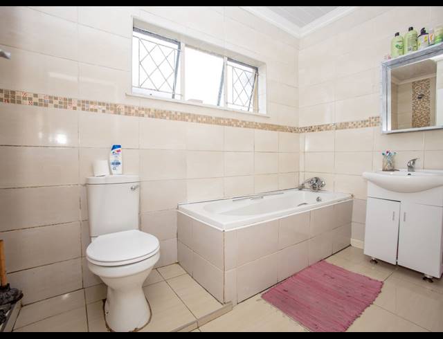 3 BEDROOM HOUSE FOR SALE IN AMALINDA